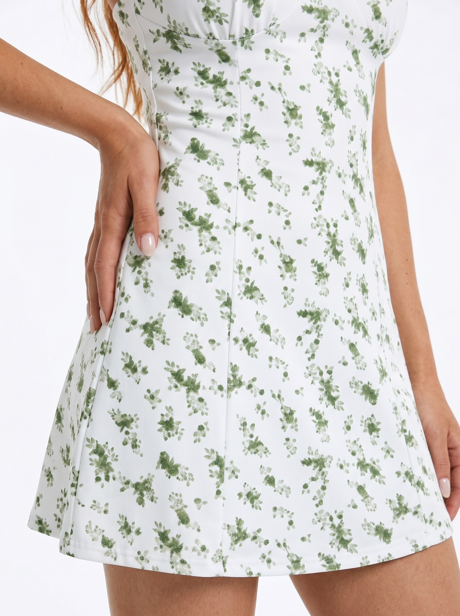 Mini-robe Juliette à motifs floraux — Vert sauge